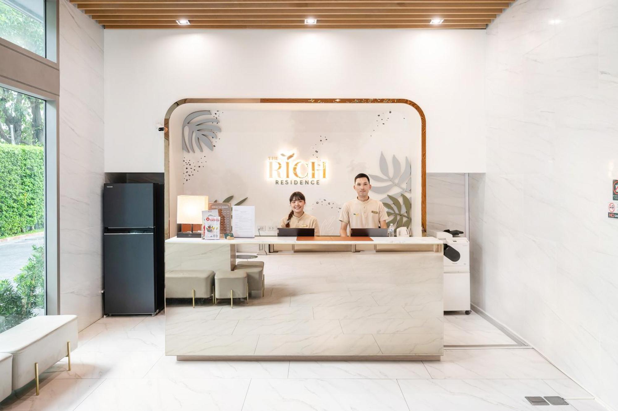 The Rich Residence Sukhumvit Nana Bangkok Ngoại thất bức ảnh